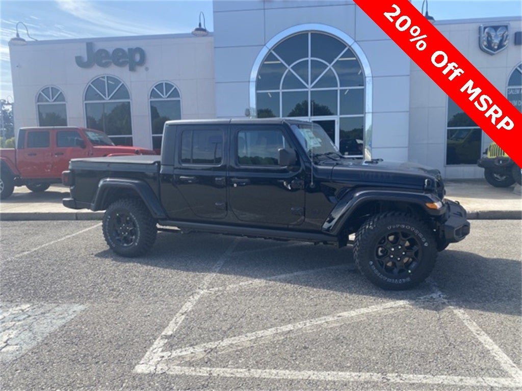 2023 Jeep Gladiator Willys 4x4 in black