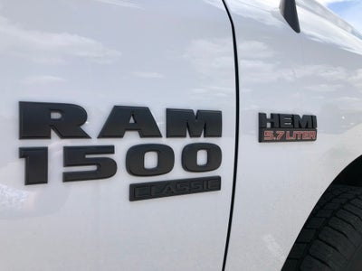 2024 RAM Ram 1500 Classic RAM 1500 CLASSIC TRADESMAN CREW CAB 4X4 6'4' BOX